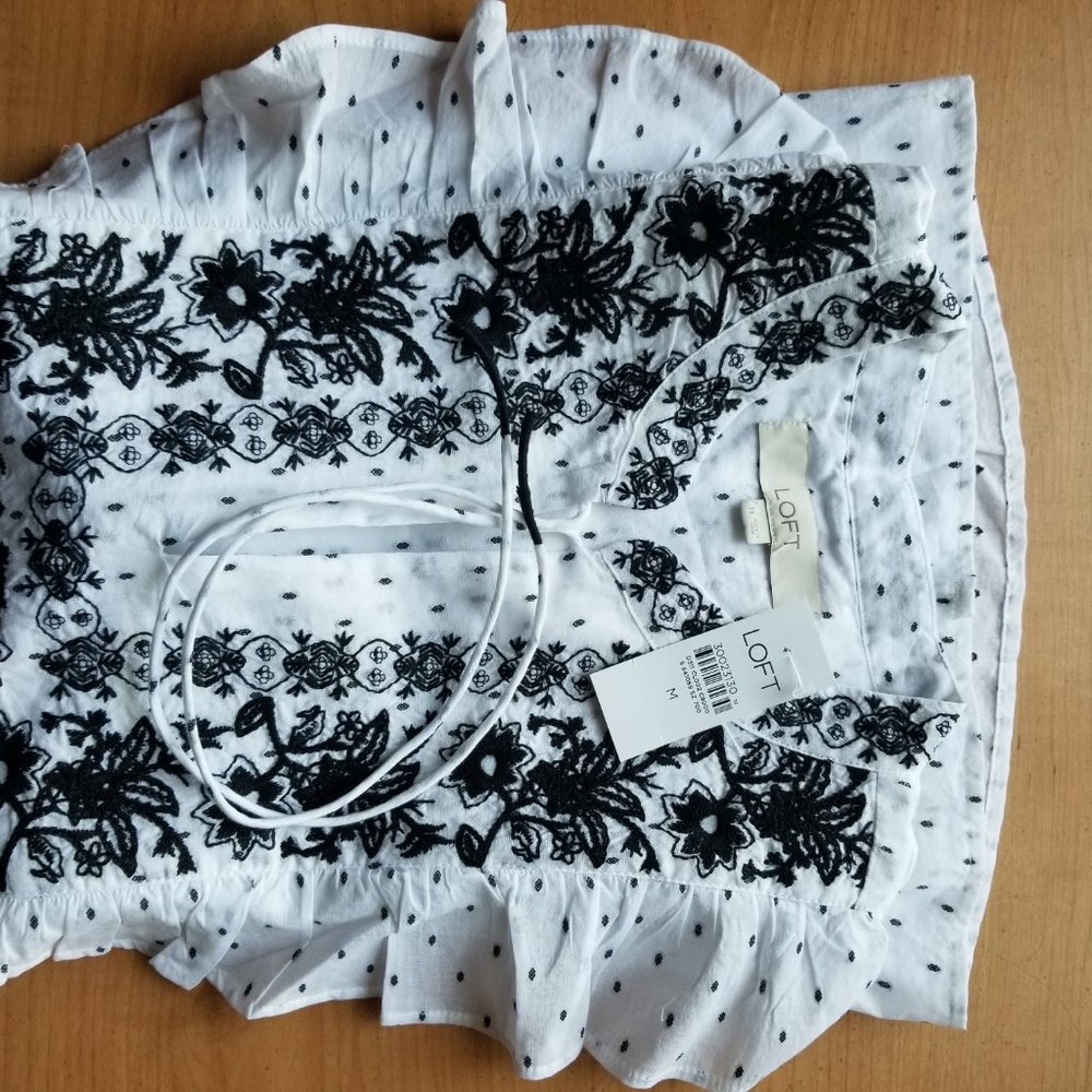 Embroidered Floral Dot Ruffle Shell - Picture 6 of 6